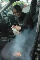 CO2消火器付き自動車用脱出用具『消棒RESCUE』 JIS認証品
